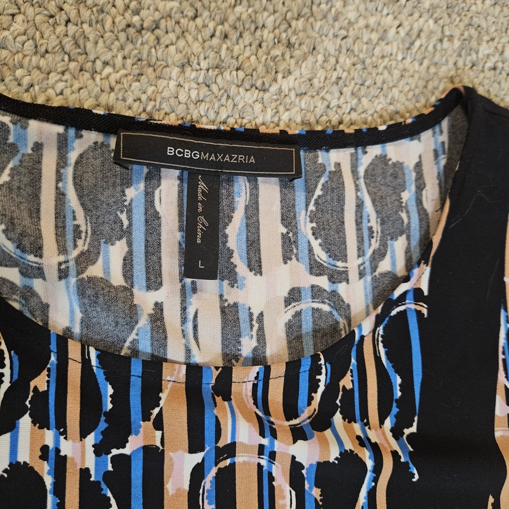 BCBGMaxAzria Abstract Print Dress - Picture 6 of 6